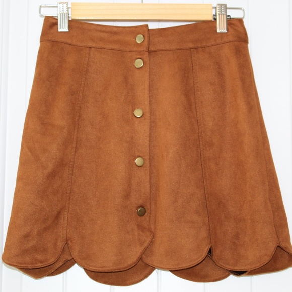 Brown Velvety like Skirt with scalloped edging - Picture 1 of 2
